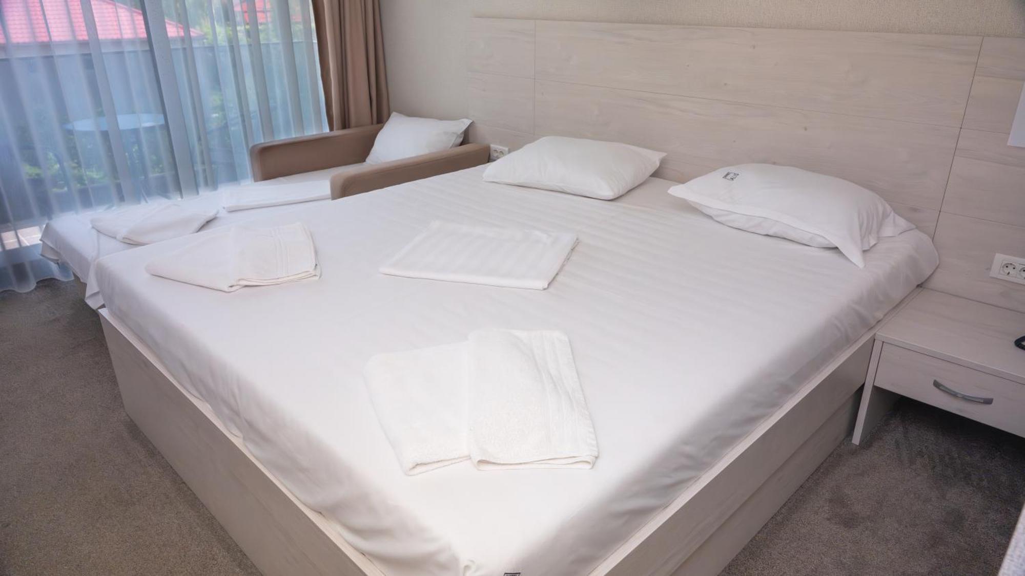 Hotel Alis Eforie Nord Εξωτερικό φωτογραφία